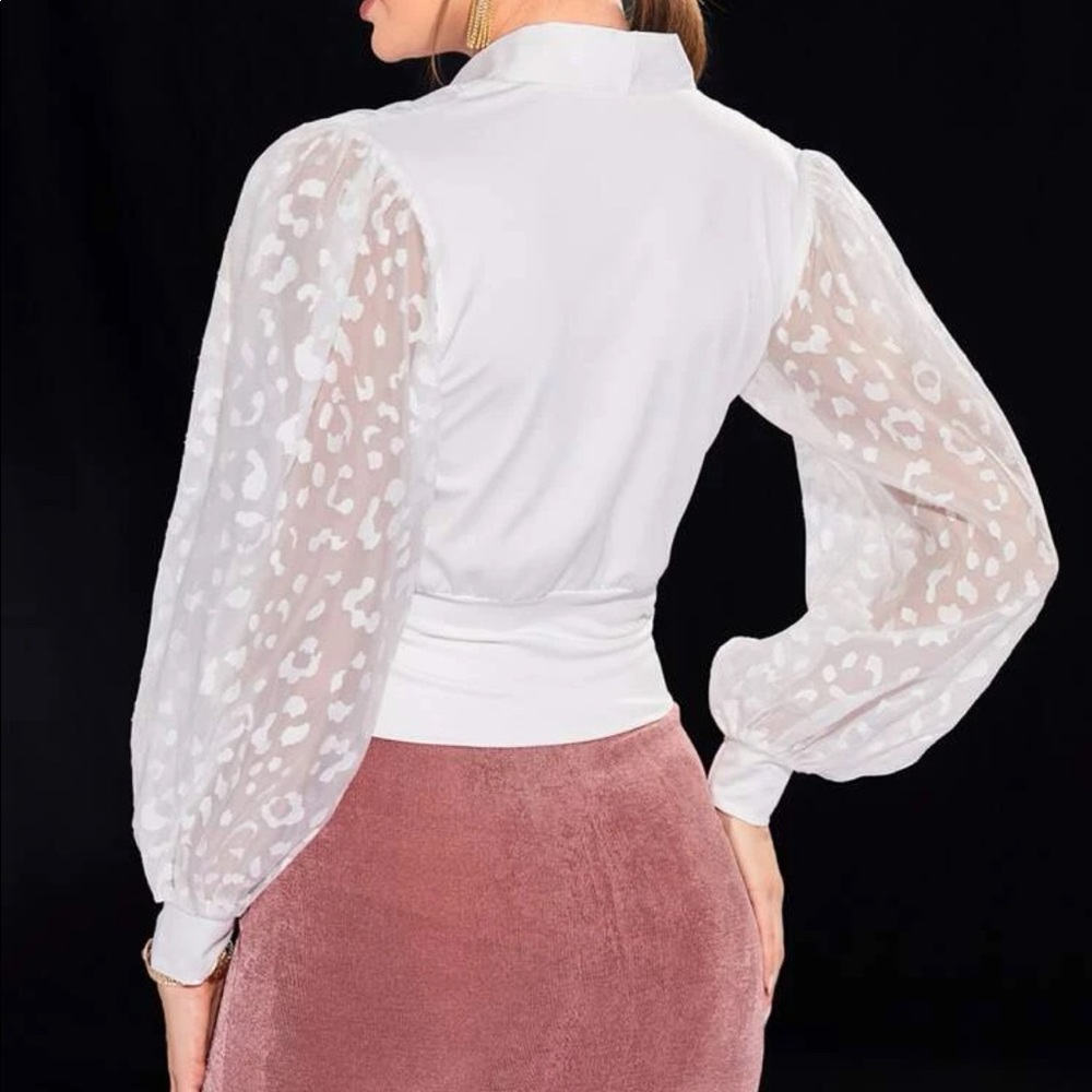Elegant Classic Office Work White Sheer Leopard Print Bishop Sleeve Top Blouse - Picture 3 of 5